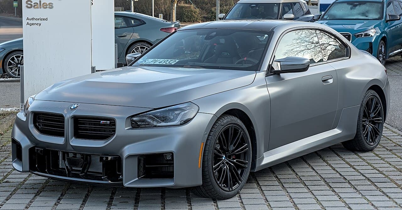 BMW M2 G87 sports coupe