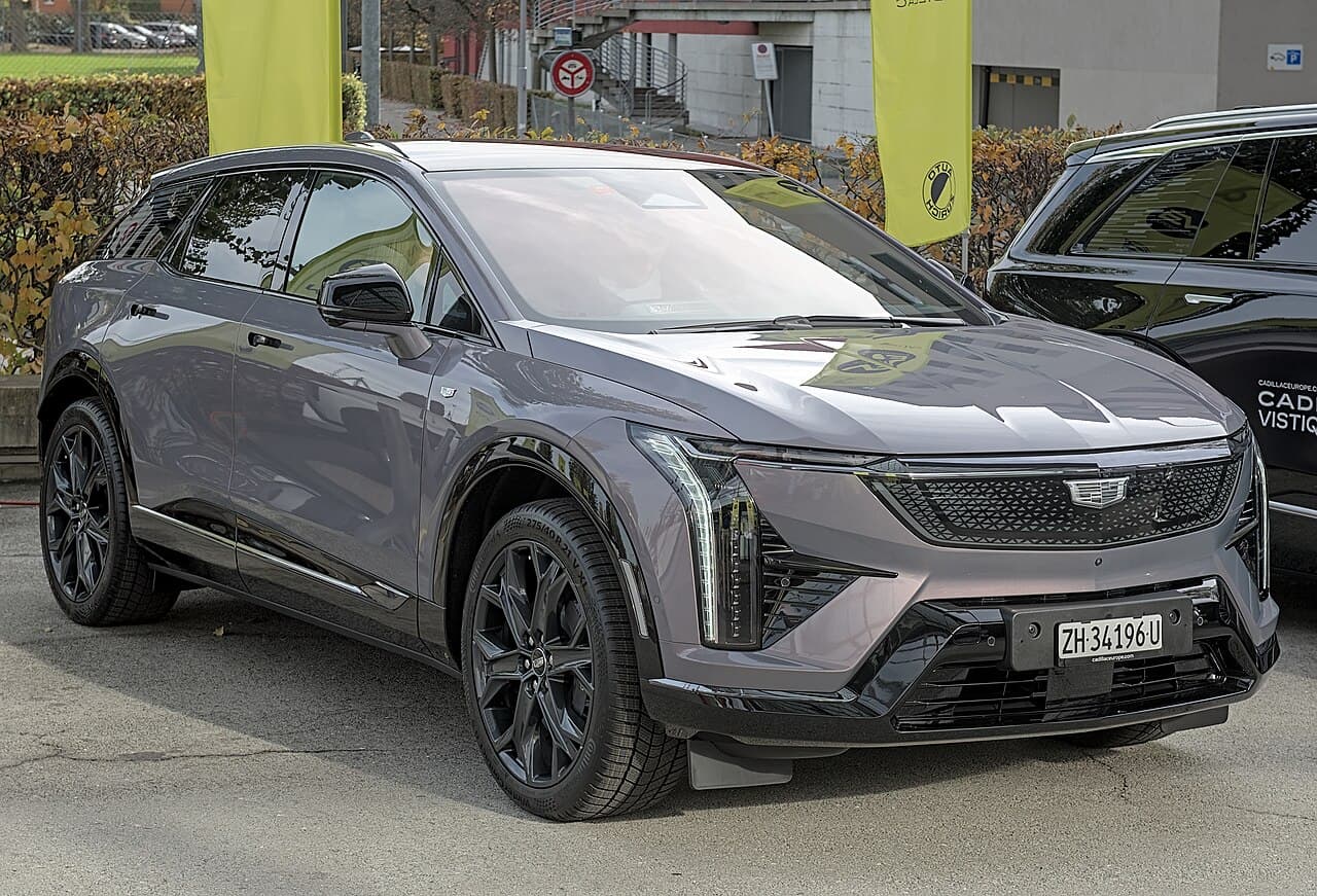 2025 Cadillac OPTIQ electric crossover