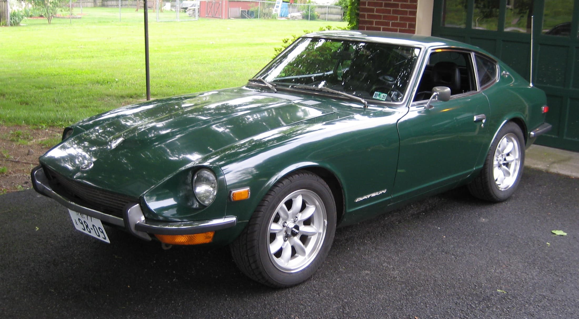 1971 Datsun 240Z in racing green, front three-quarter view