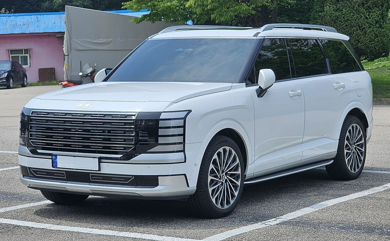 Hyundai Palisade three-row SUV